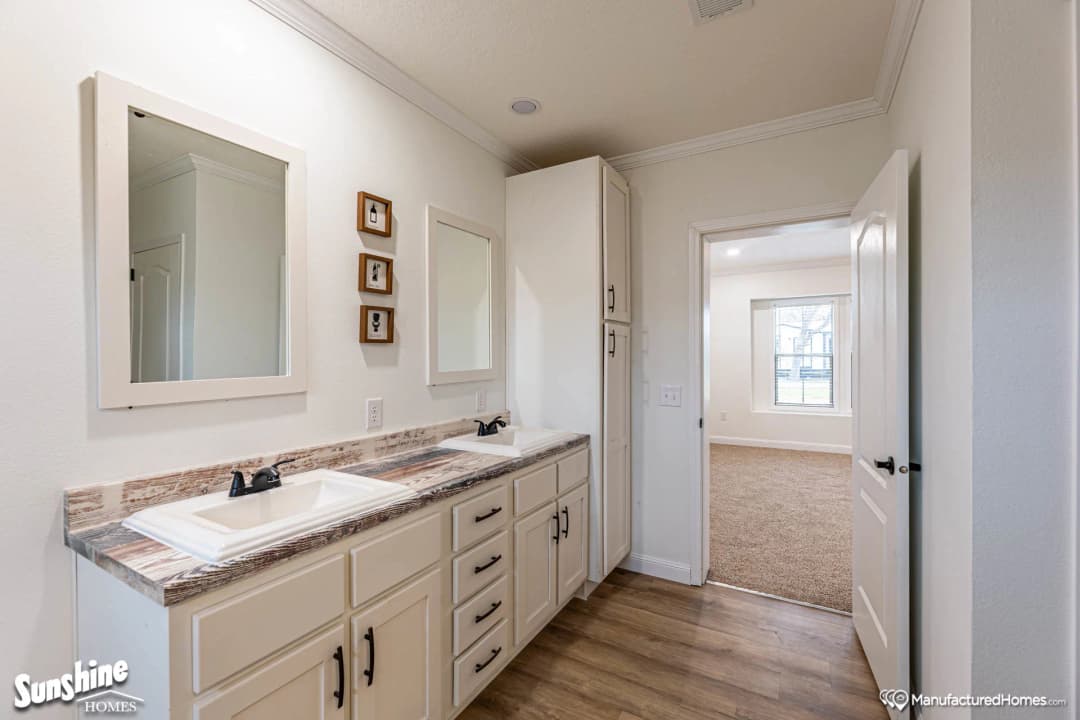 Pri3284-2015 bathroom home features