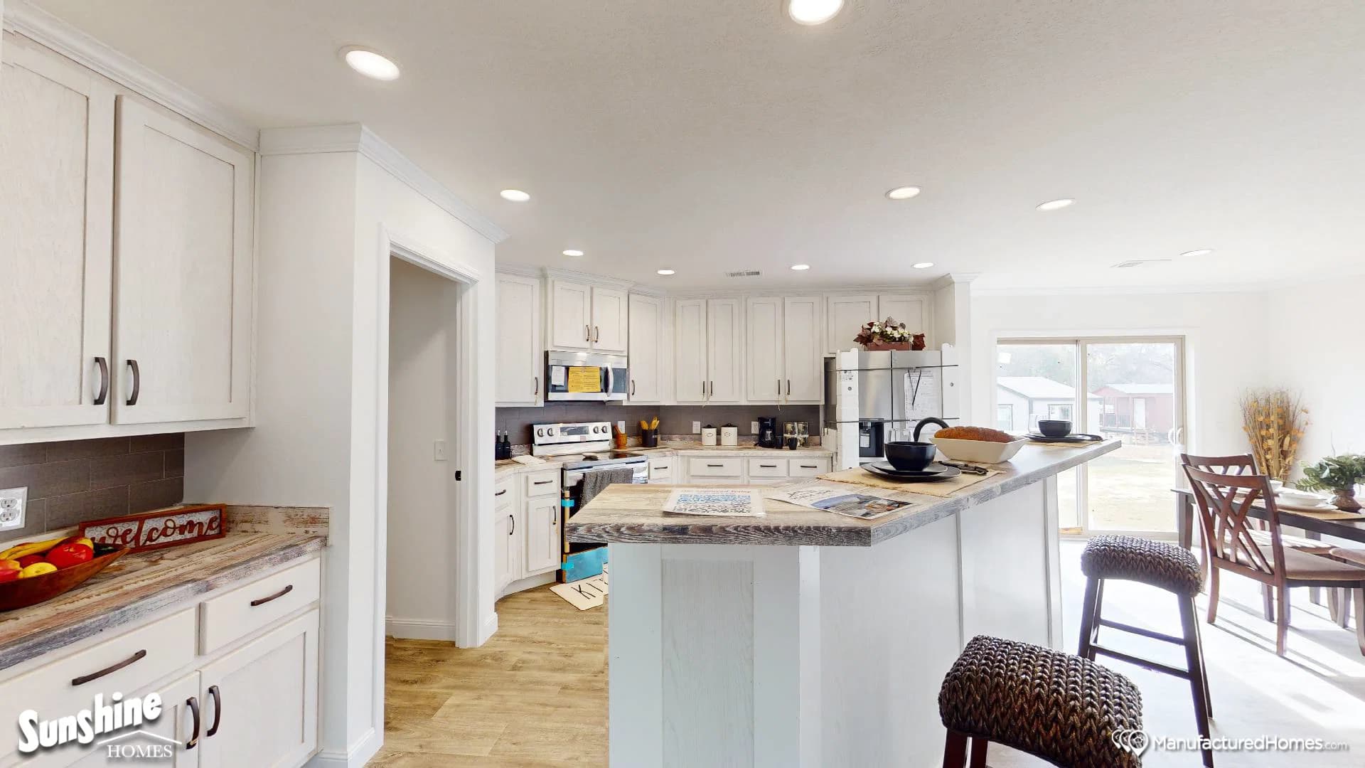 Pri3264-2005 kitchen home features