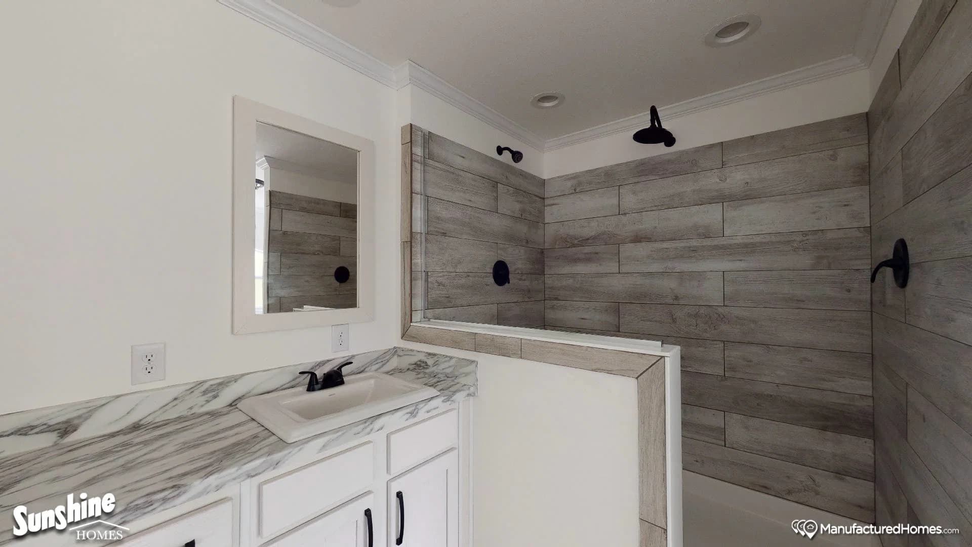 Pri3272-2009 bathroom home features