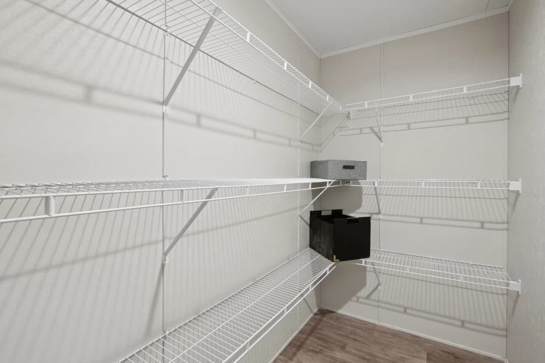 Valuhomes 28563p kitchen home features
