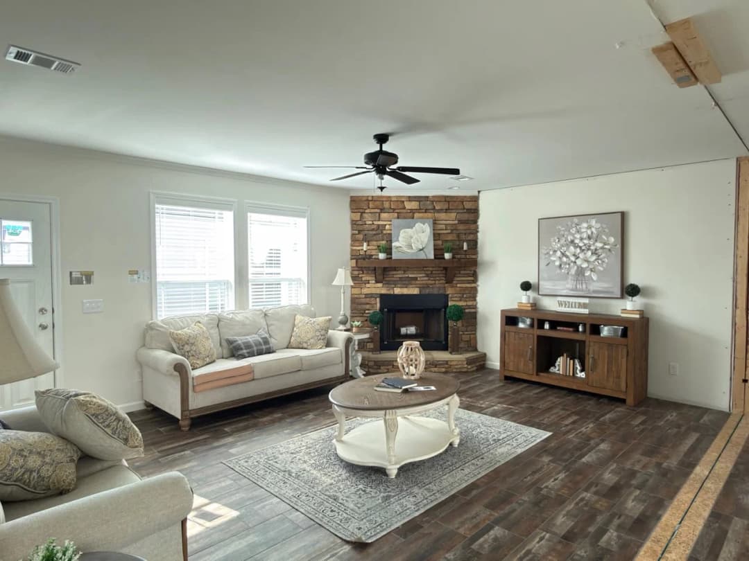 Aimon interior home features