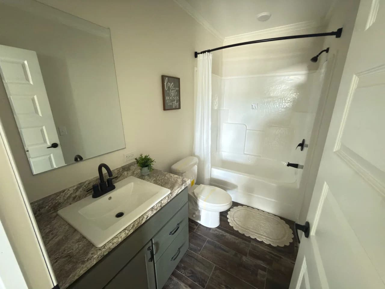 Orchard house (study) bathroom home features