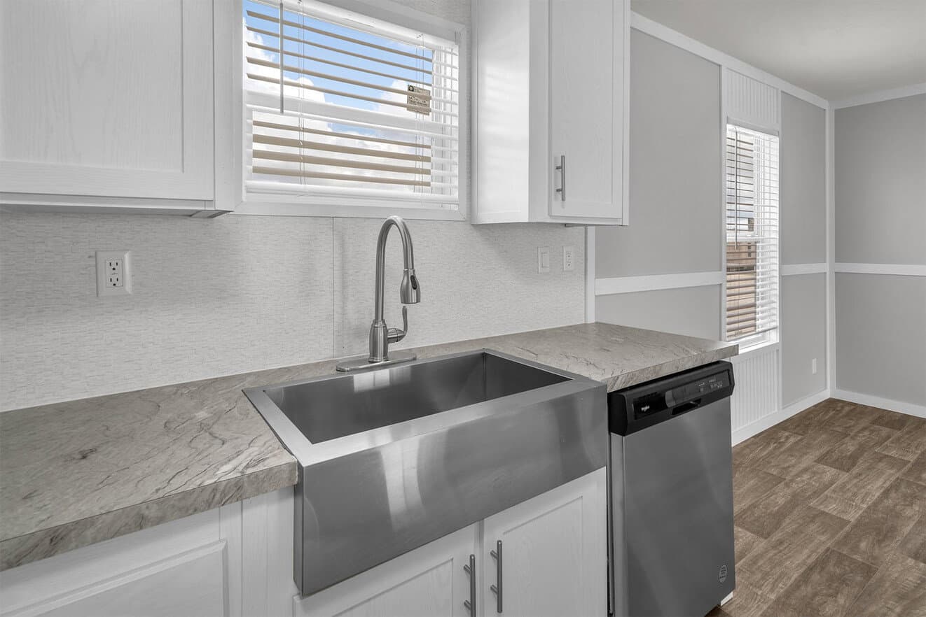 Valu maxx 28563m kitchen home features