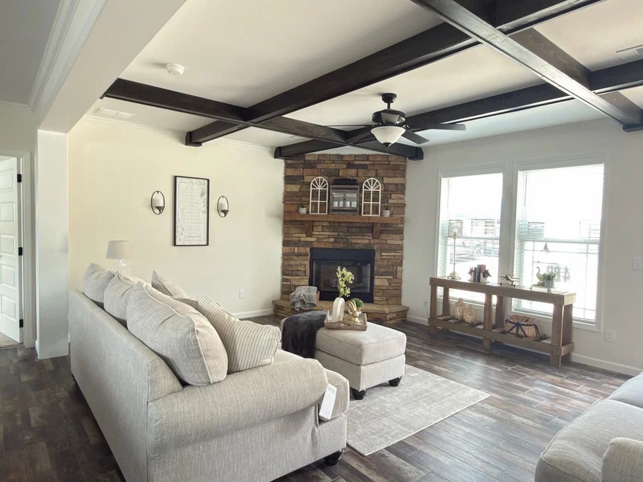 Orchard house (study) interior home features