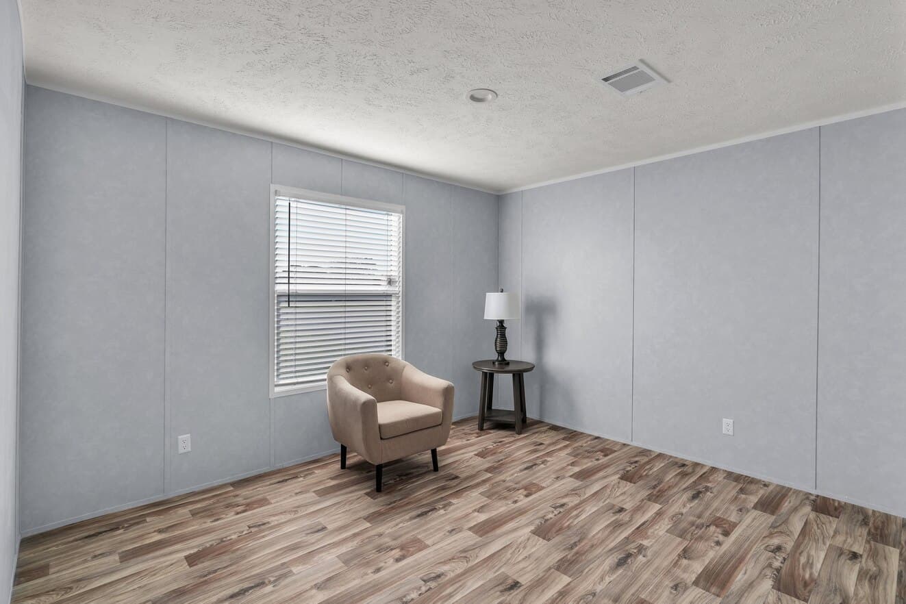 Valu maxx 28483m bedroom home features