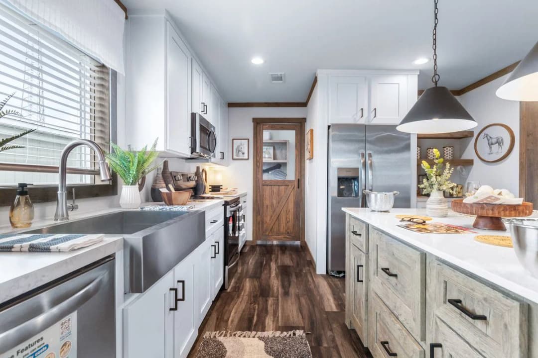 Lizzie elite kitchen home features