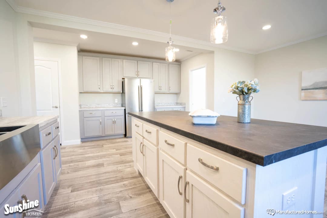 Pri3280-2043 kitchen home features