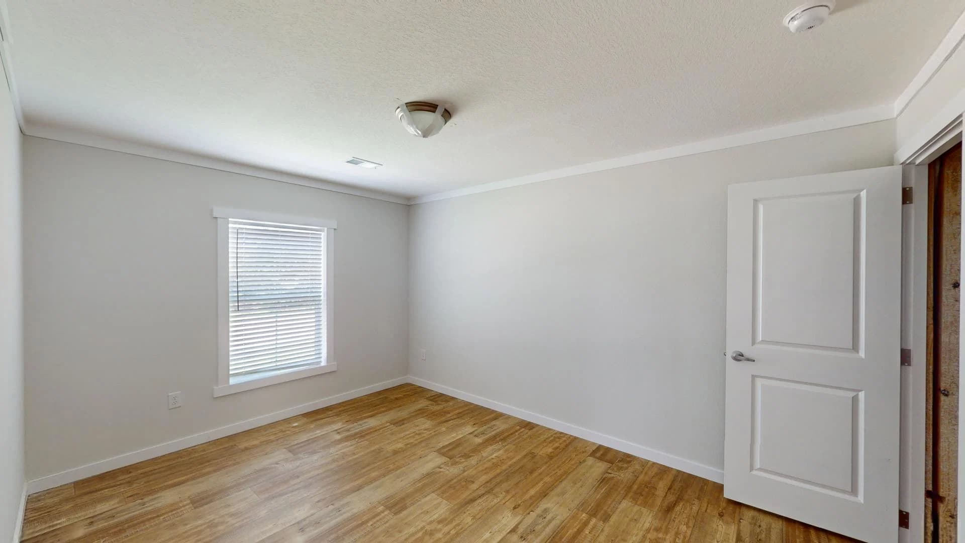 Pri3264-200 (the elijah) bedroom home features
