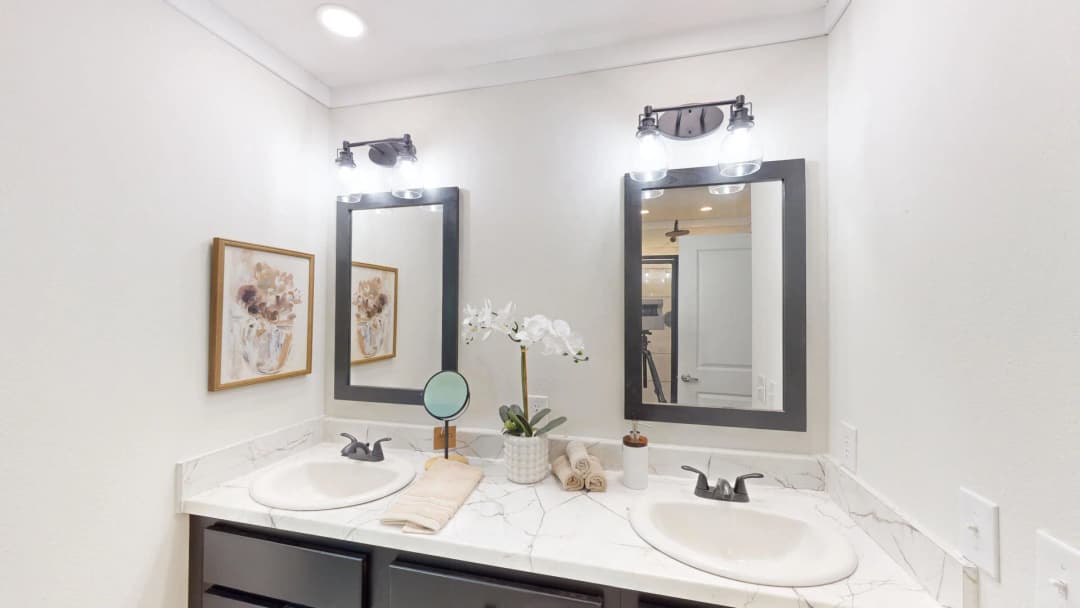 Pri3264-200 (the elijah) bathroom home features