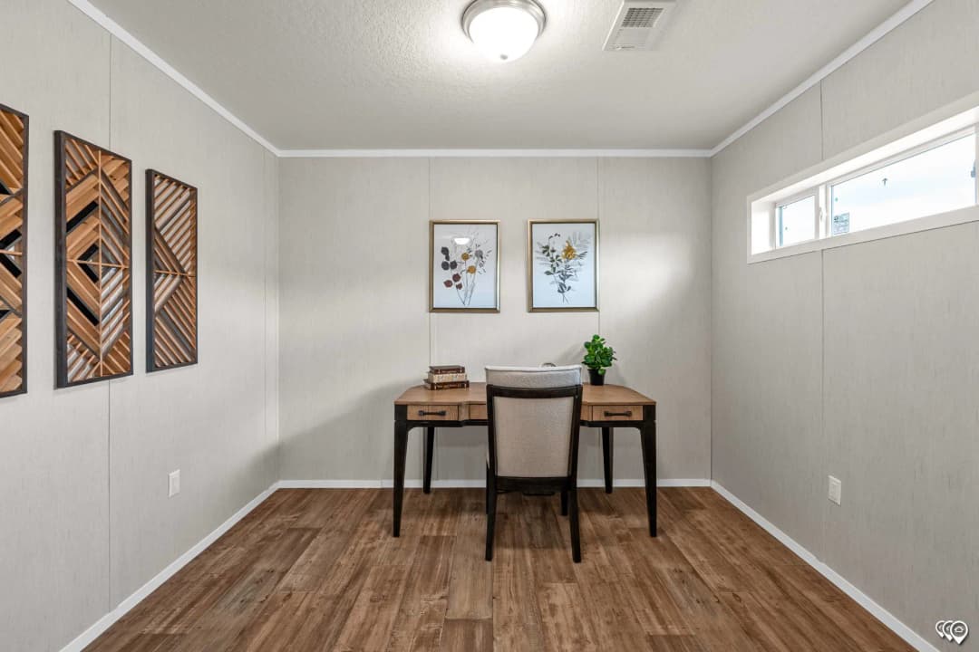Arc3274-9012 interior home features