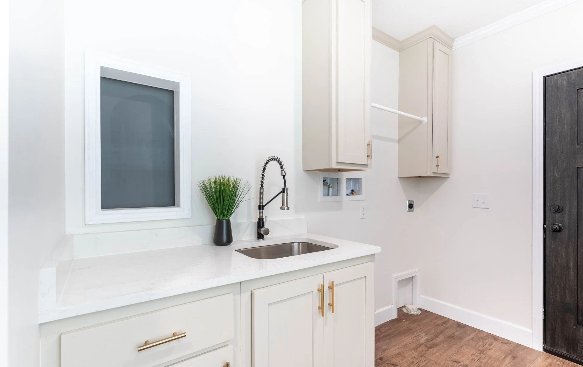The bethel interior home features