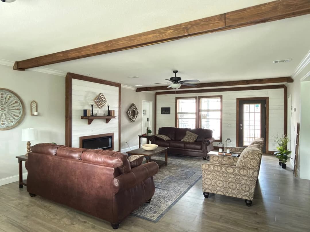 The anais interior home features