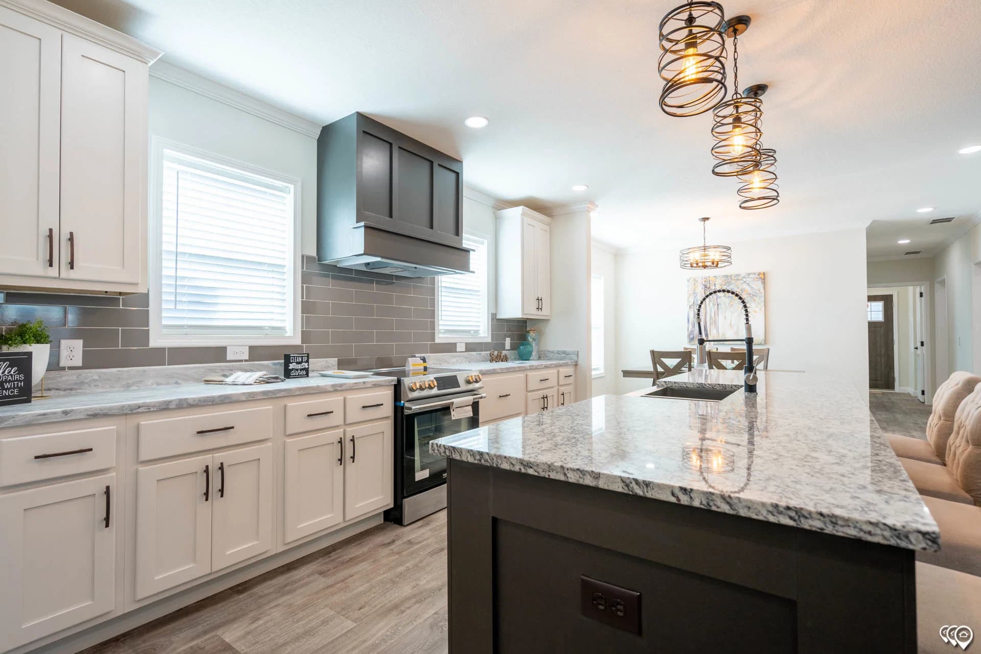 Pri3270-2060 kitchen home features