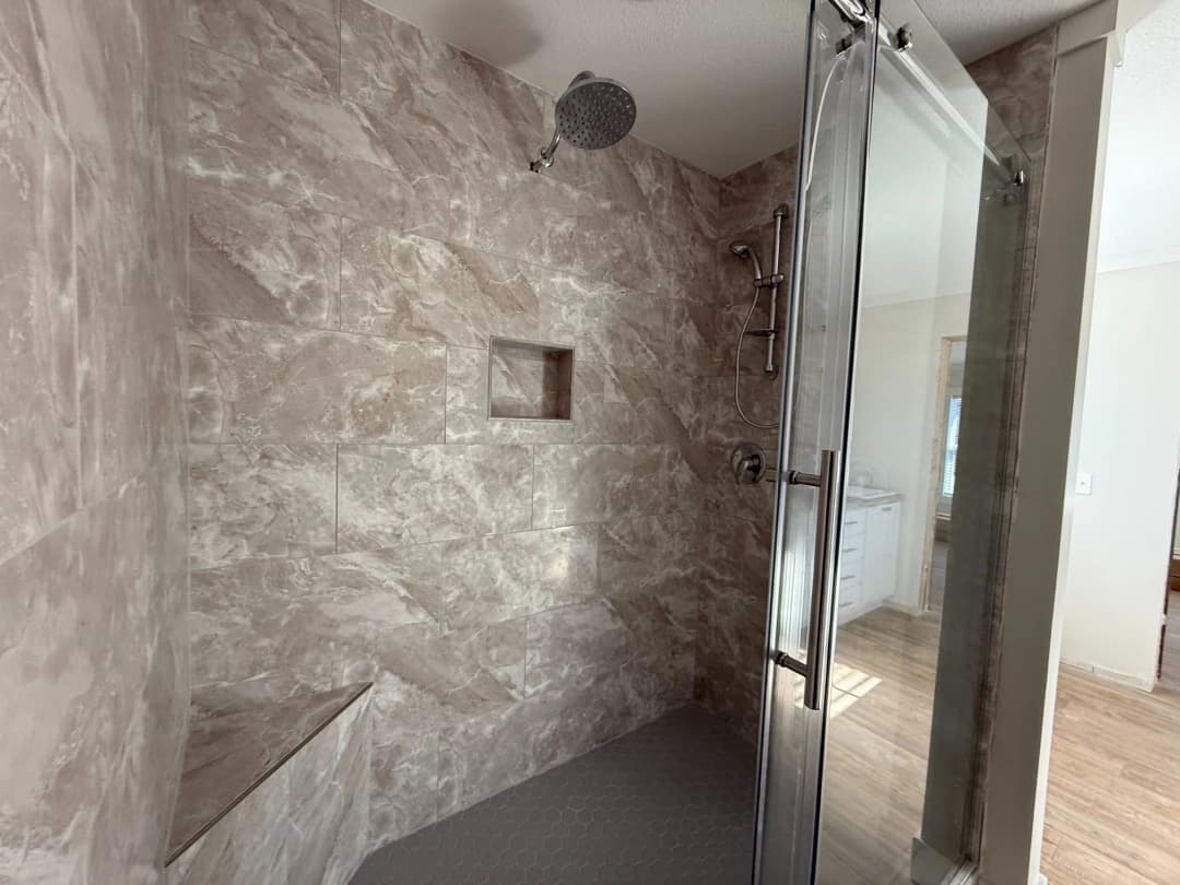 The kc bathroom home features