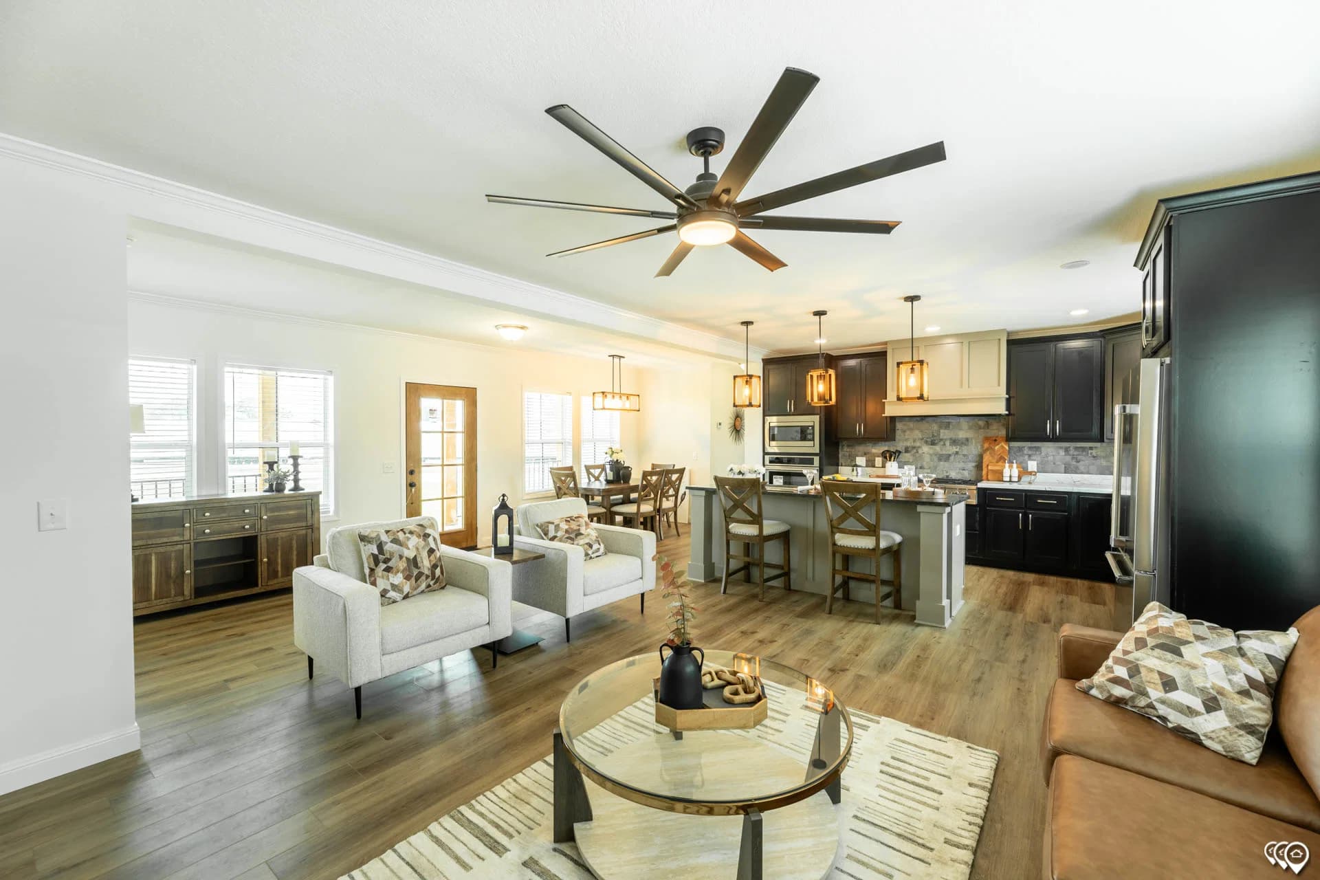 Pri3268-2069 interior home features