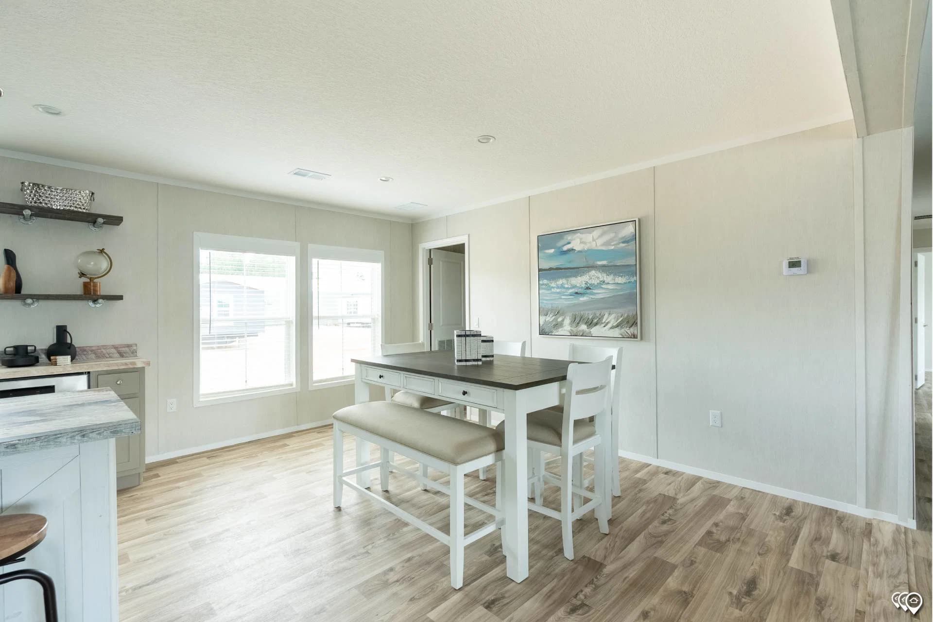 Arc3270-9002 interior home features