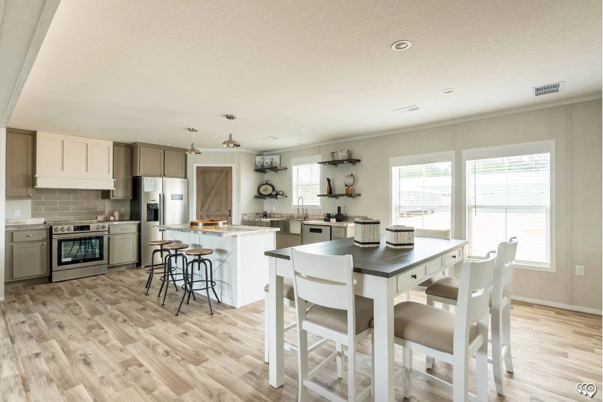Arc3270-9002  home features