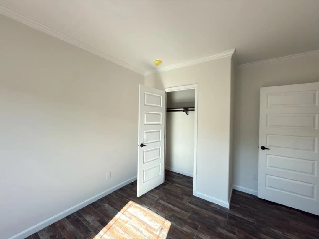 Aimon b 4br bedroom home features