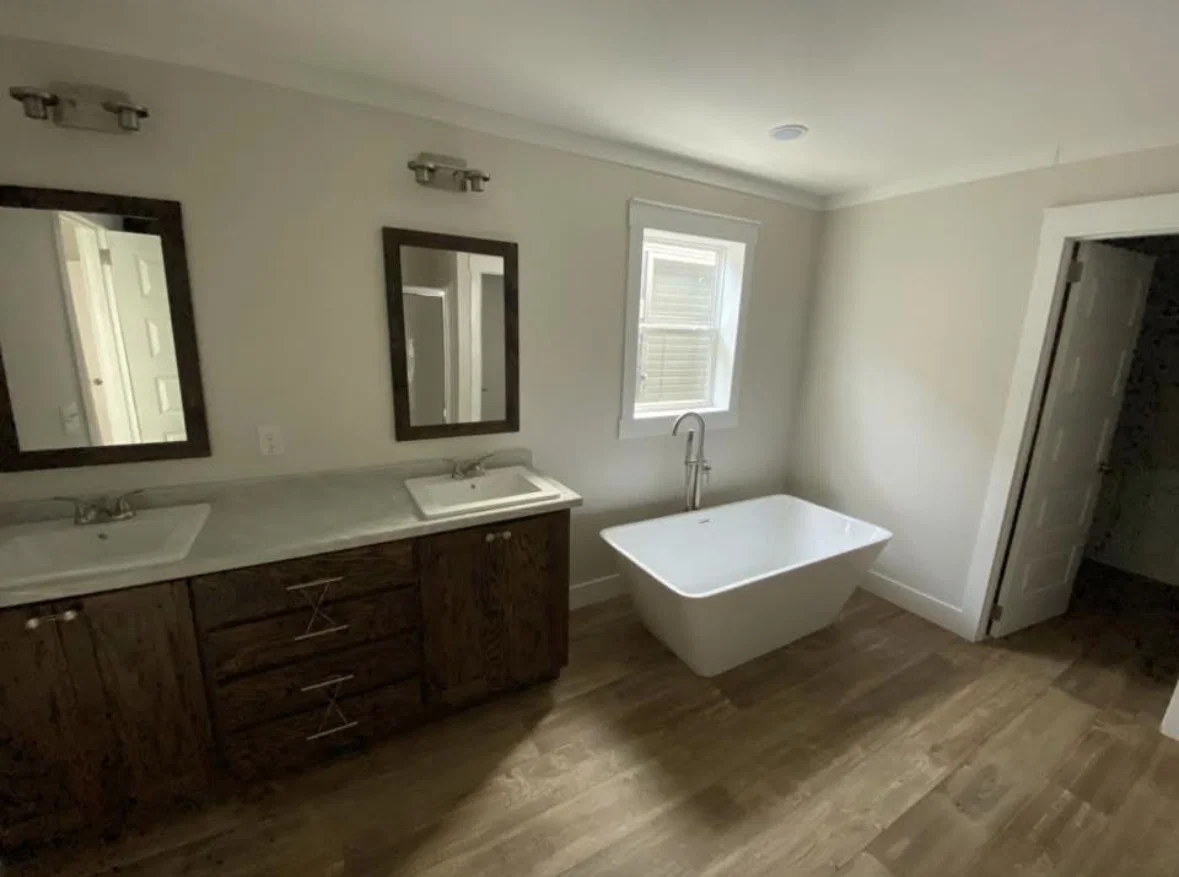 The phillip bathroom home features