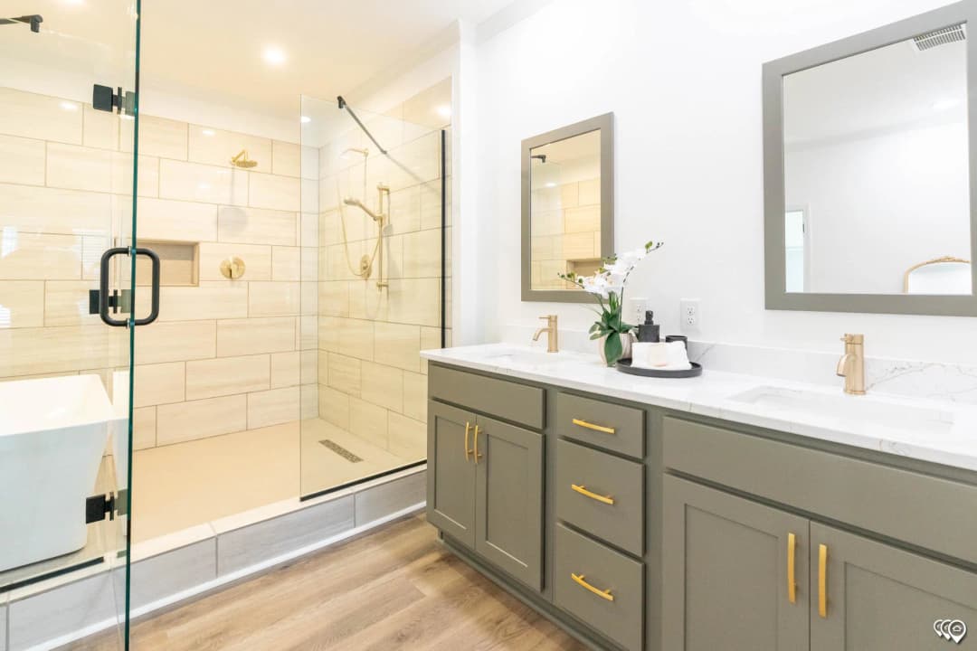 Pri3284-2075 bathroom home features