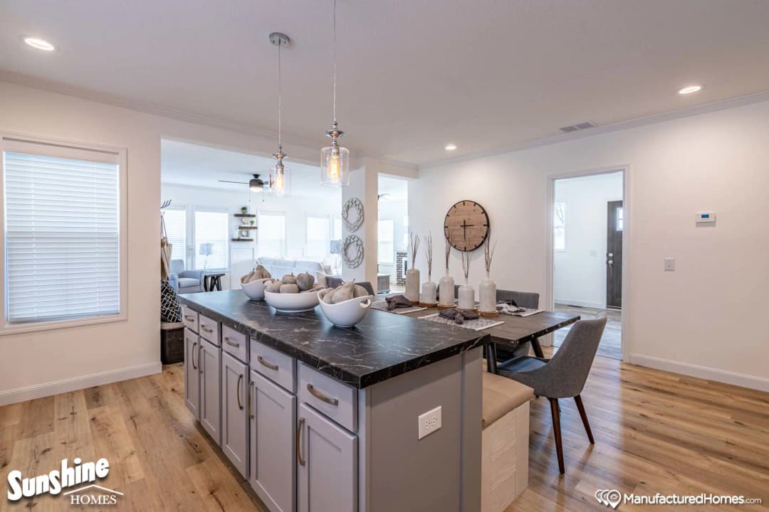 Pri3270-2024 kitchen home features