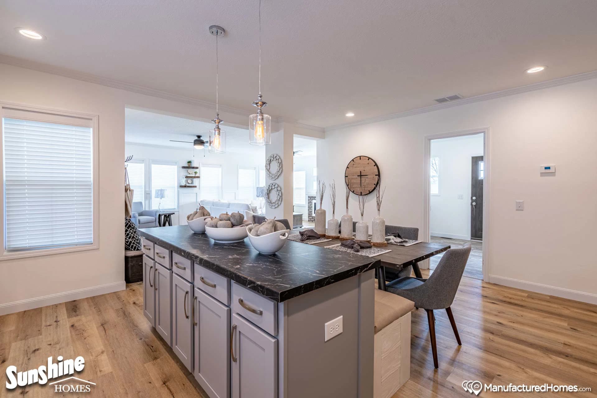 Pri3270-2024 kitchen home features