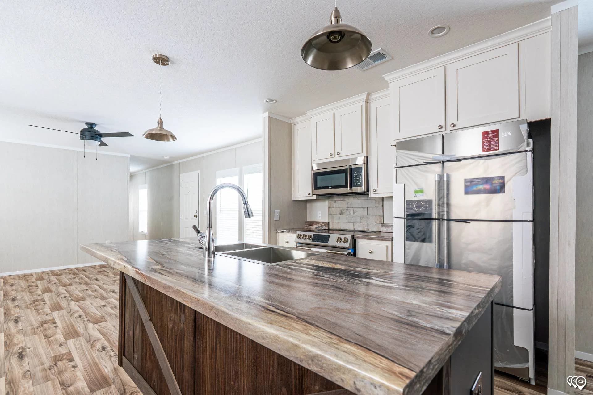 Arc1680-8016 kitchen home features