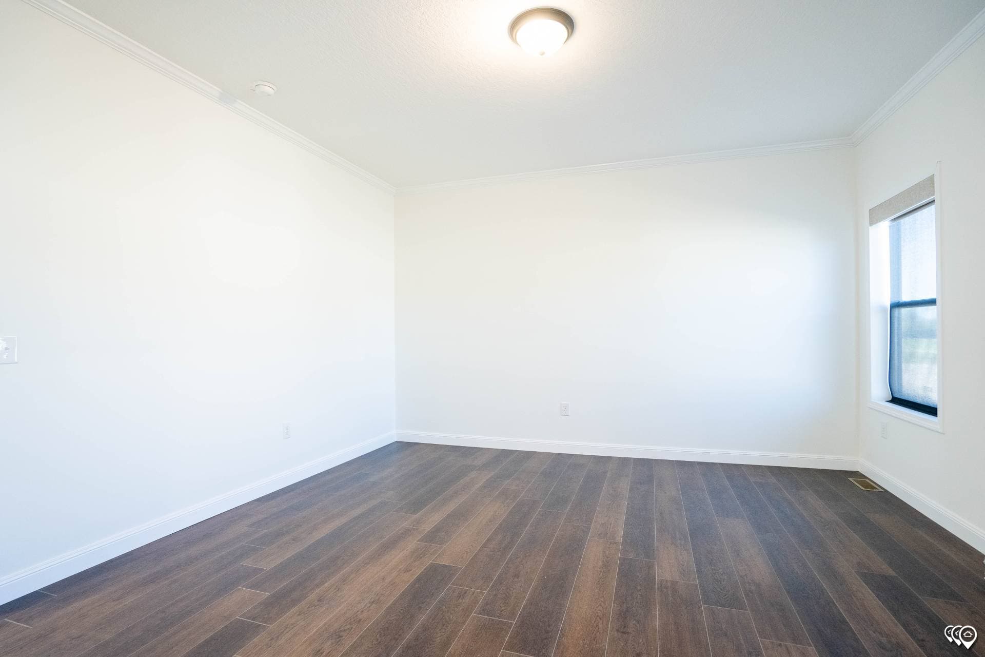 Pri3284-2073 interior home features