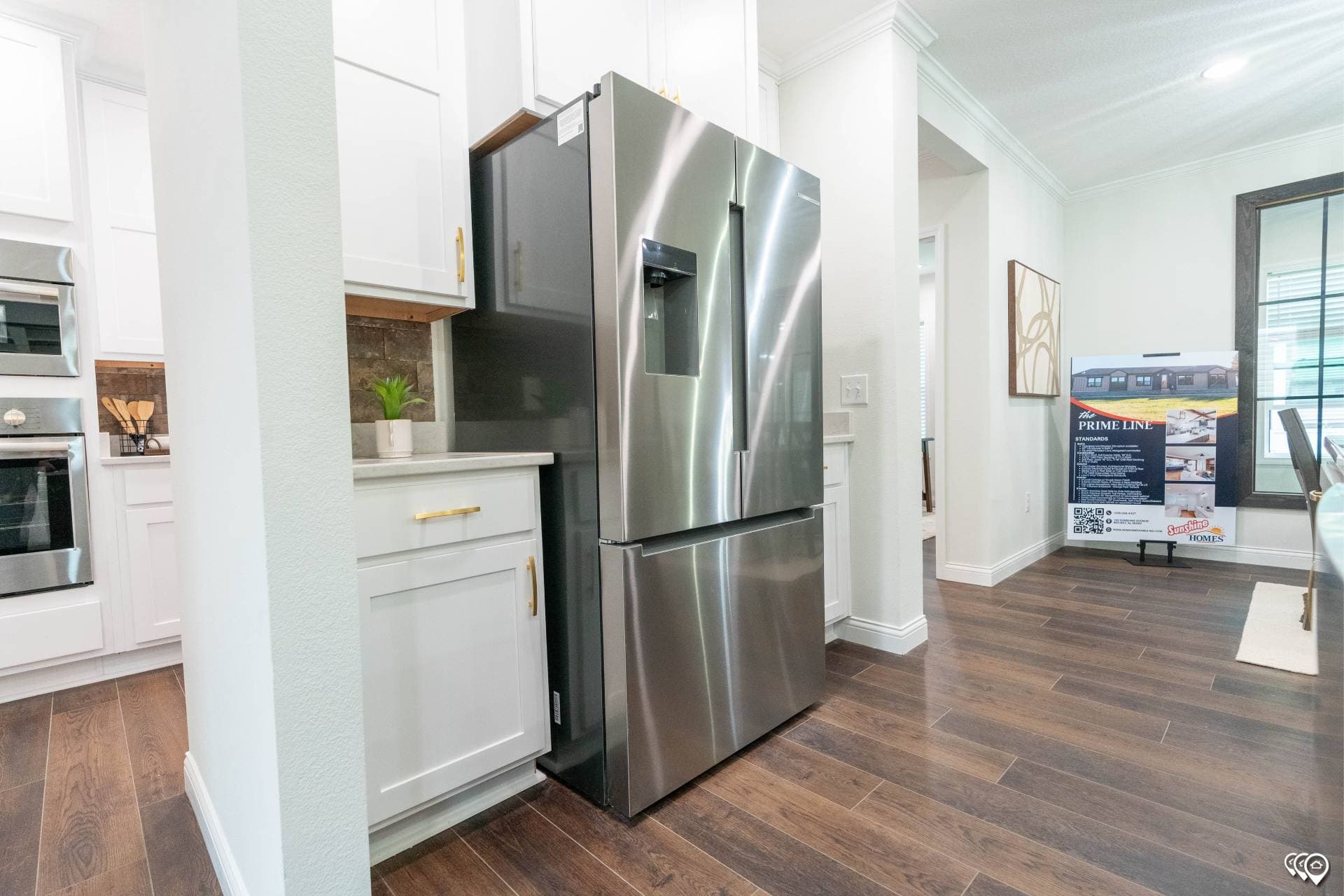 Pri3284-2074 kitchen home features