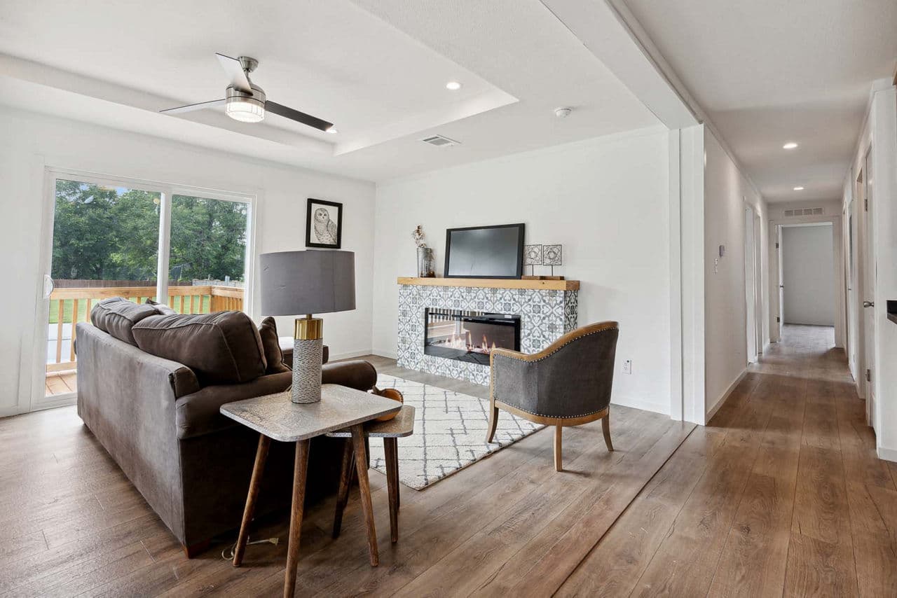 Toledo interior home features