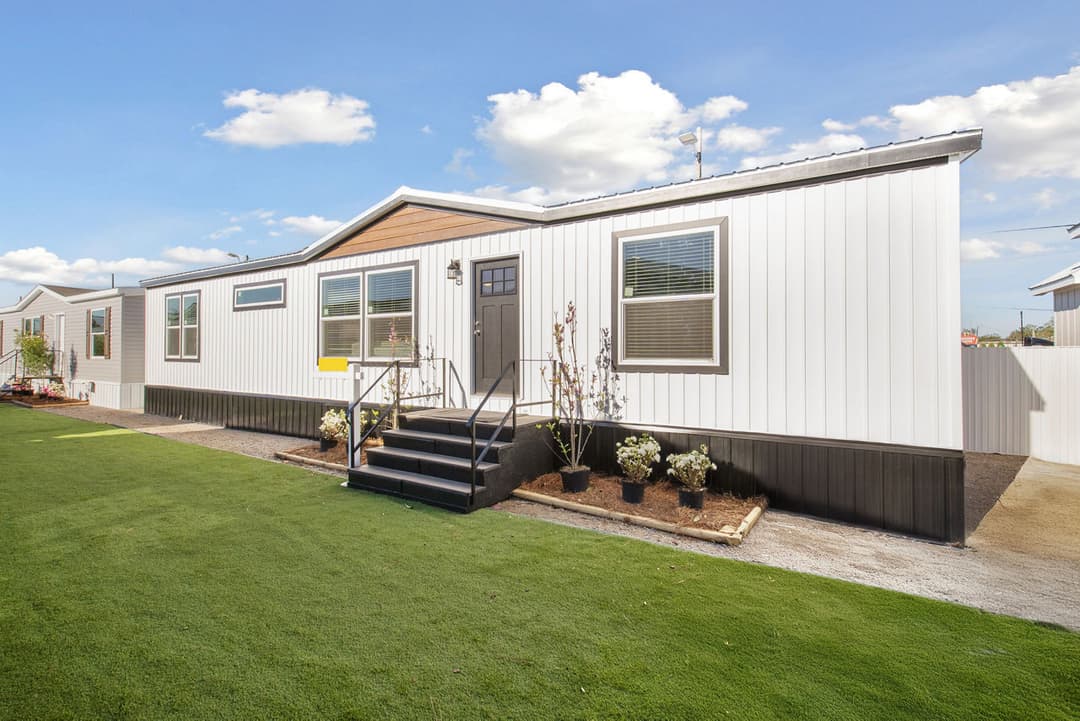 Creole 3 bedroom hero, elevation, and exterior home features