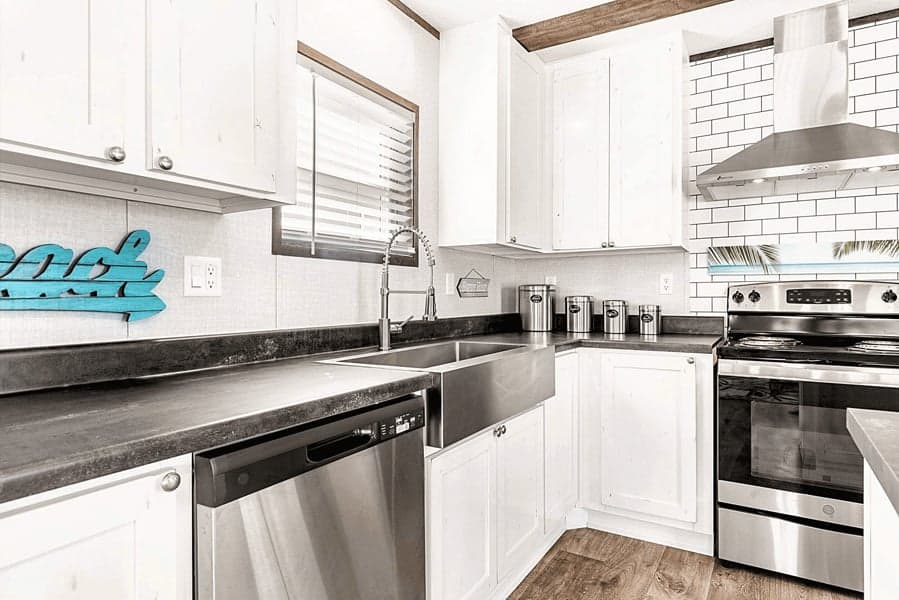 Sunset kitchen home features