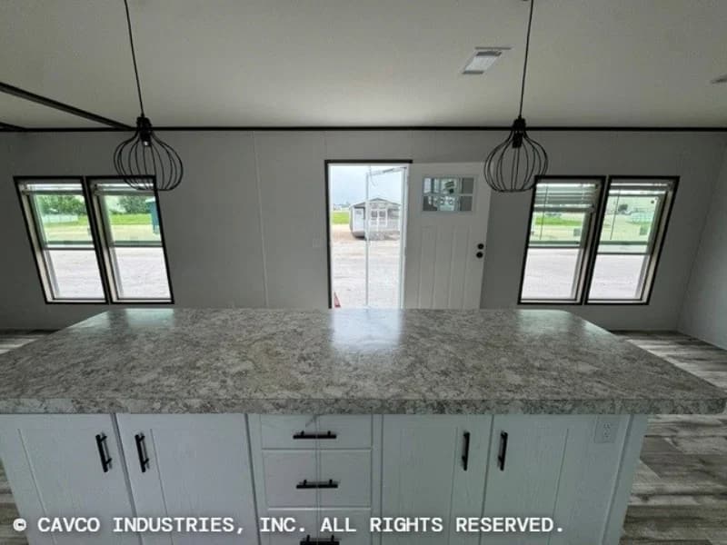 Landmark 16763e kitchen home features
