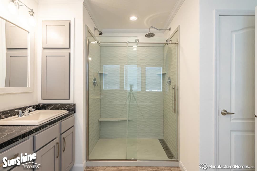 Pri3270-2024 bathroom home features