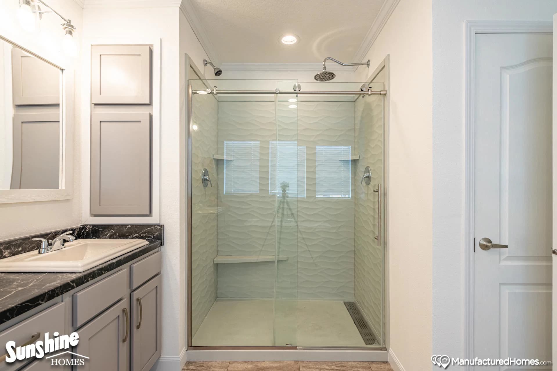 Pri3270-2024 bathroom home features