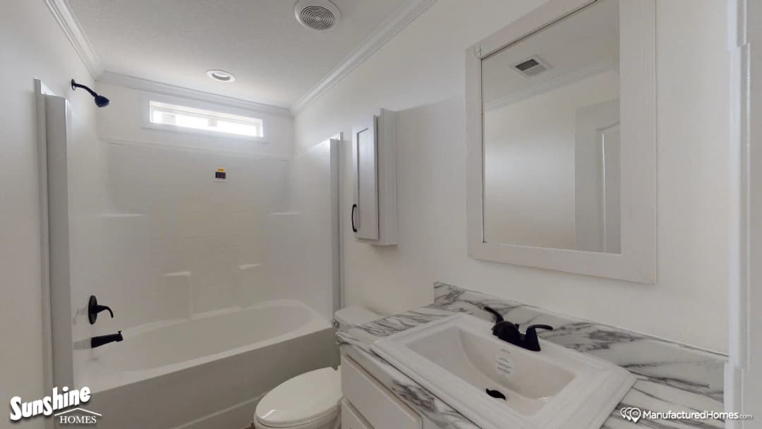 Pri3272-2009 bathroom home features