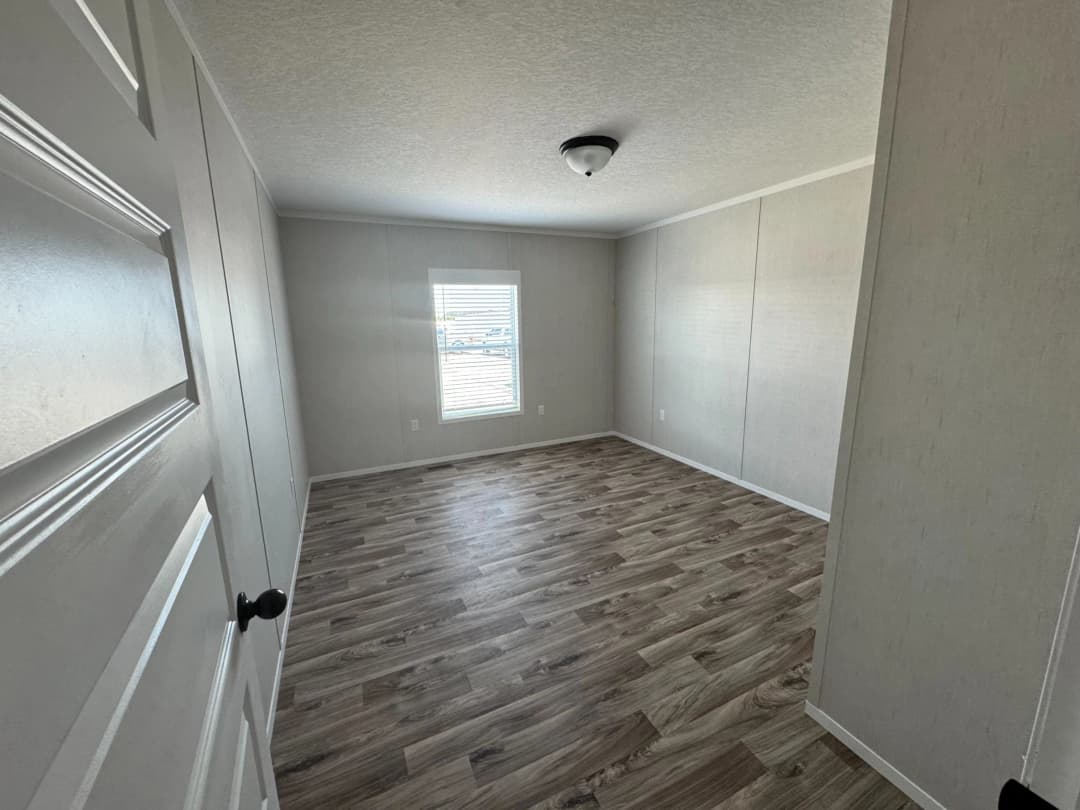 Arc3280-2018 (the outlaw) bedroom home features