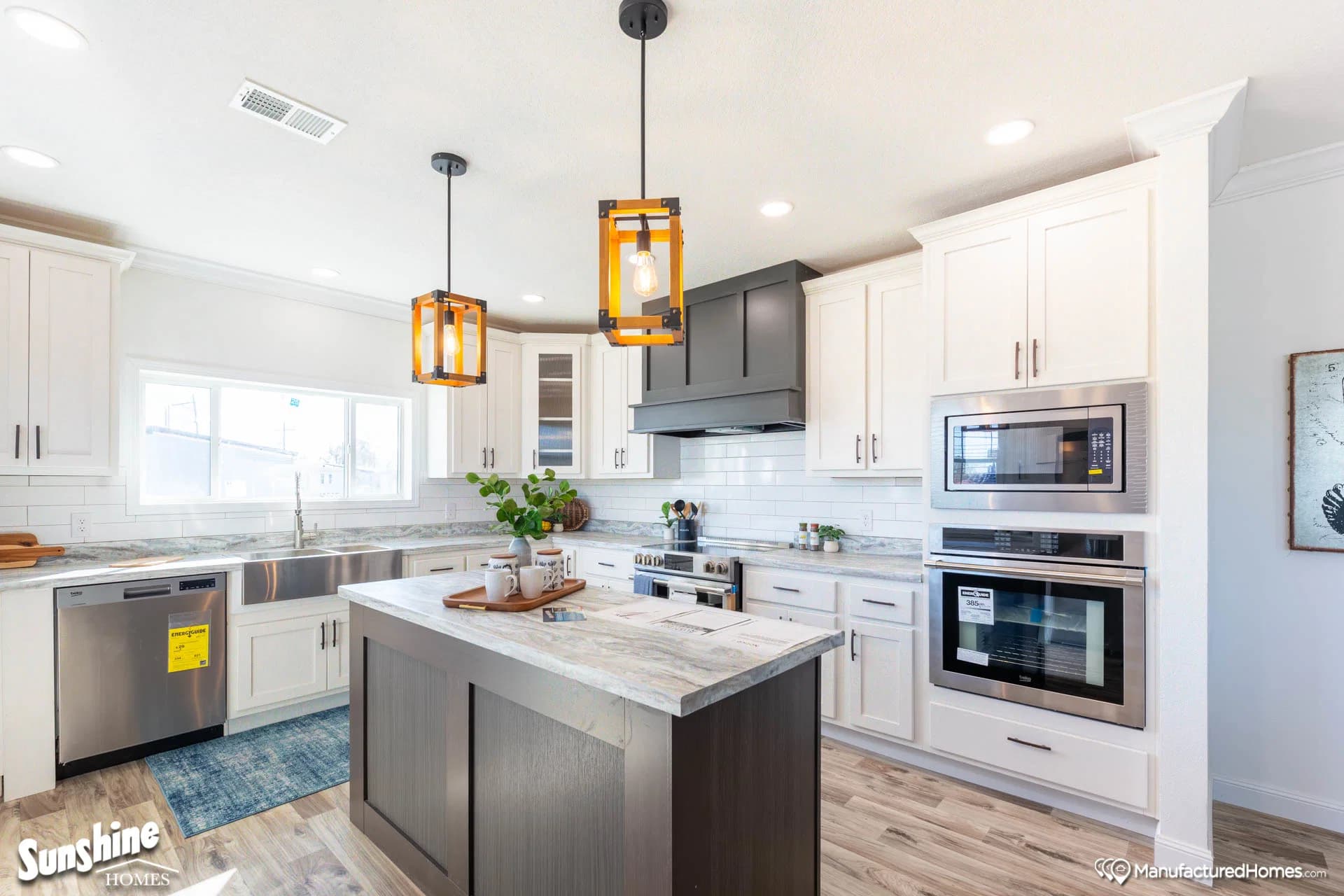 Pri3280-2040 kitchen and hero home features