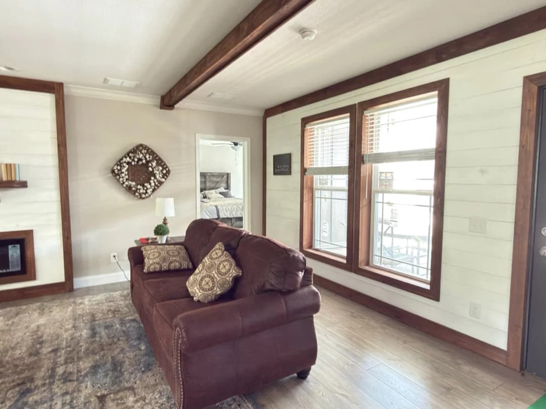 The anais interior home features