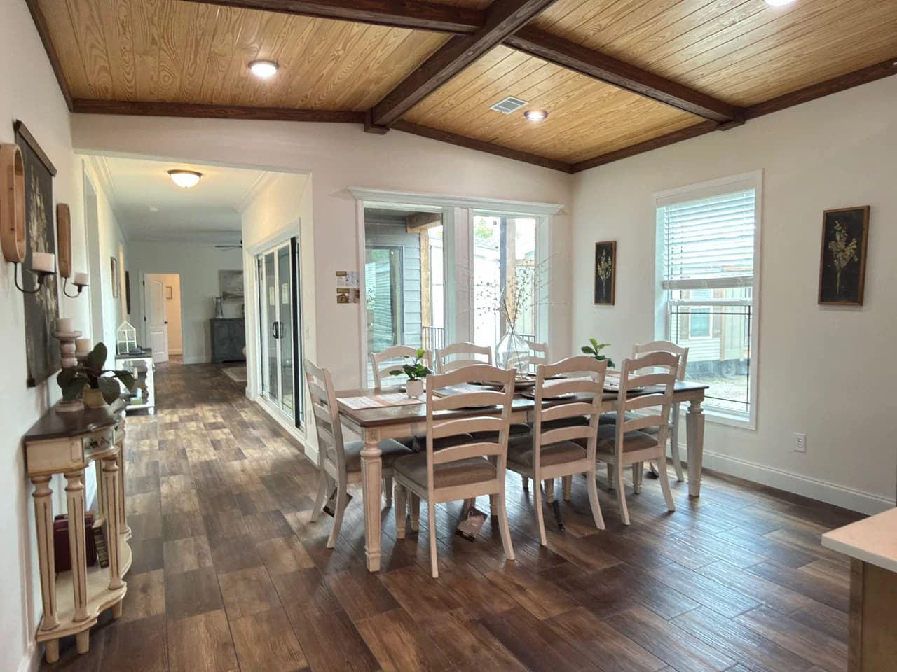 Orchard house (porch) interior home features