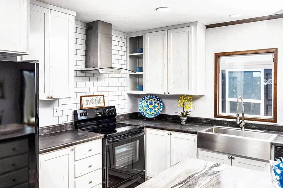 Sweet haven kitchen home features