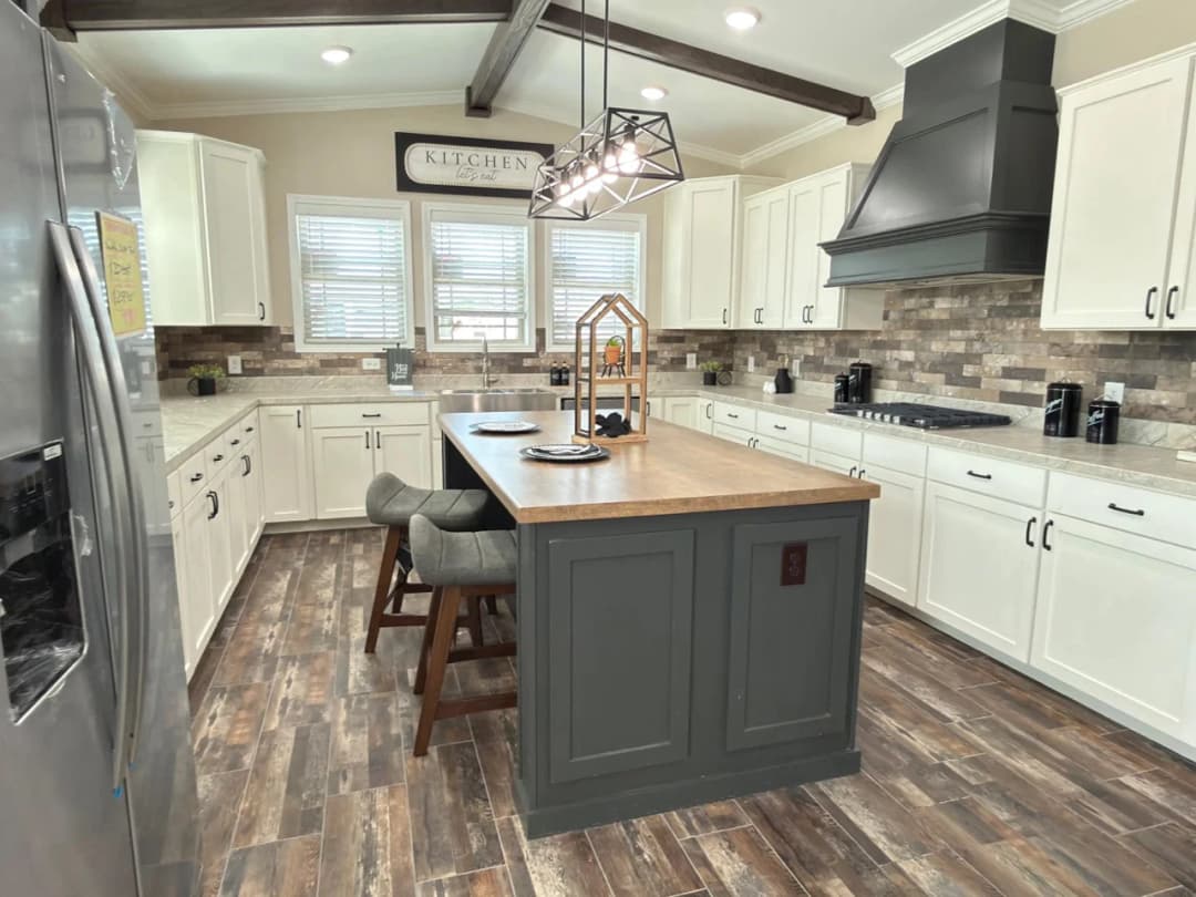 The taylor  kitchen home features