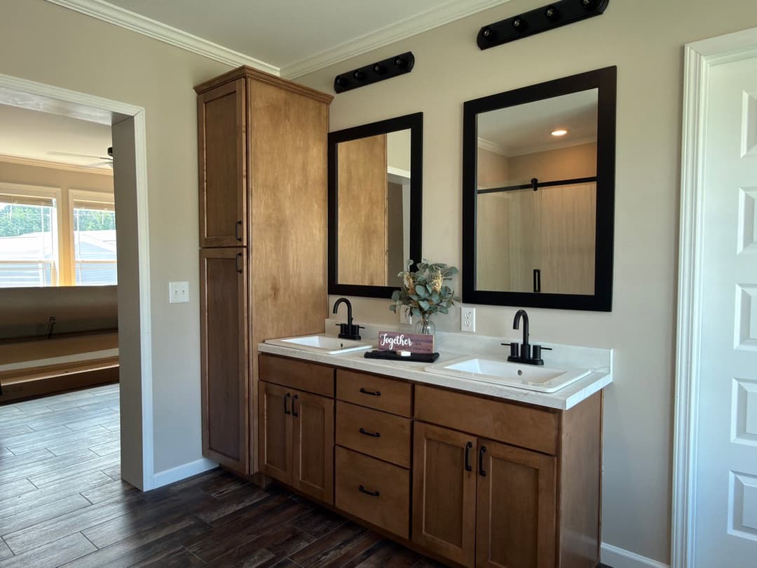 The country cottage bathroom home features
