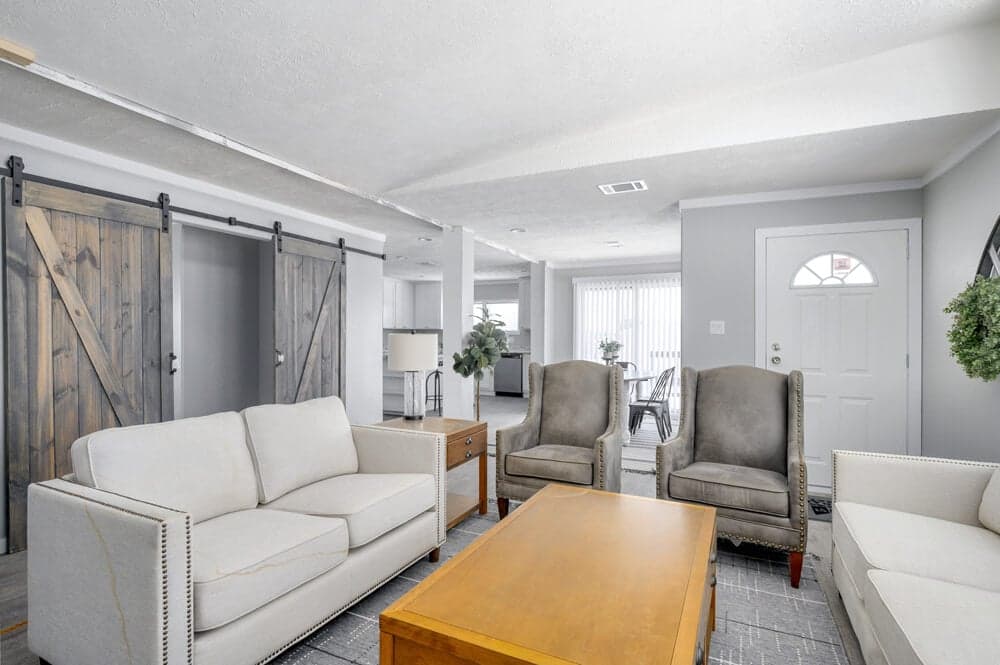 Woodland interior home features