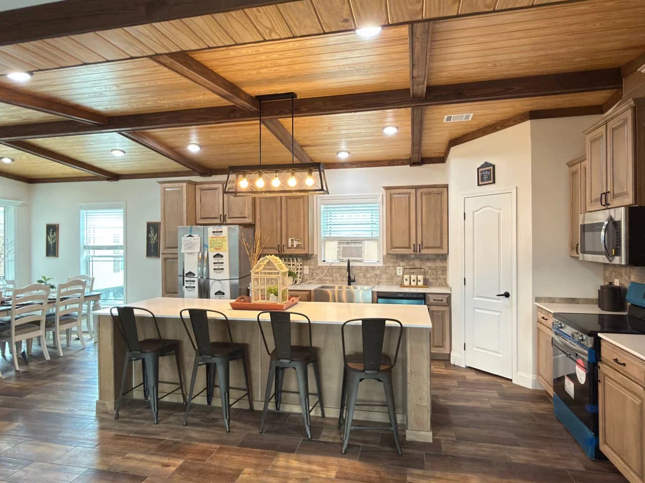 Orchard house (porch) kitchen home features