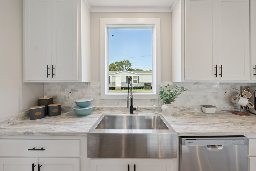 Zurich kitchen home features