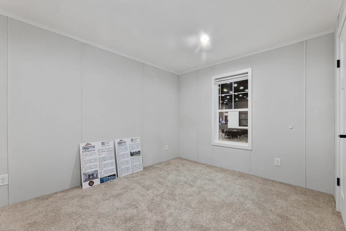 Vivid 28603n bedroom home features