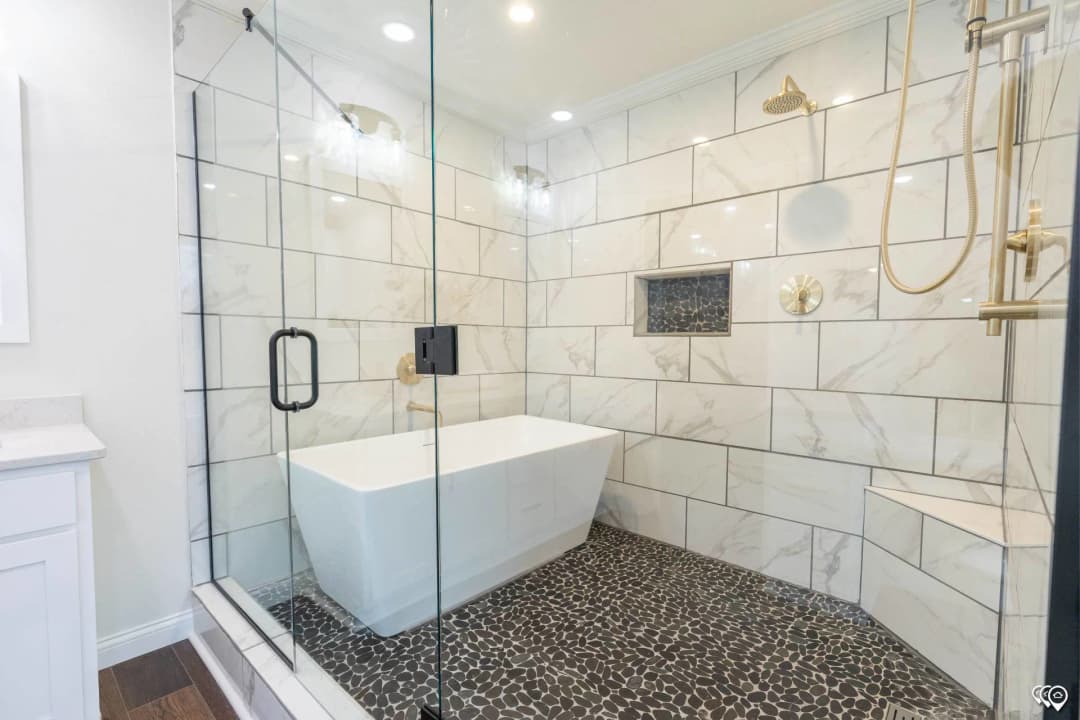 Pri3284-2074 bathroom home features