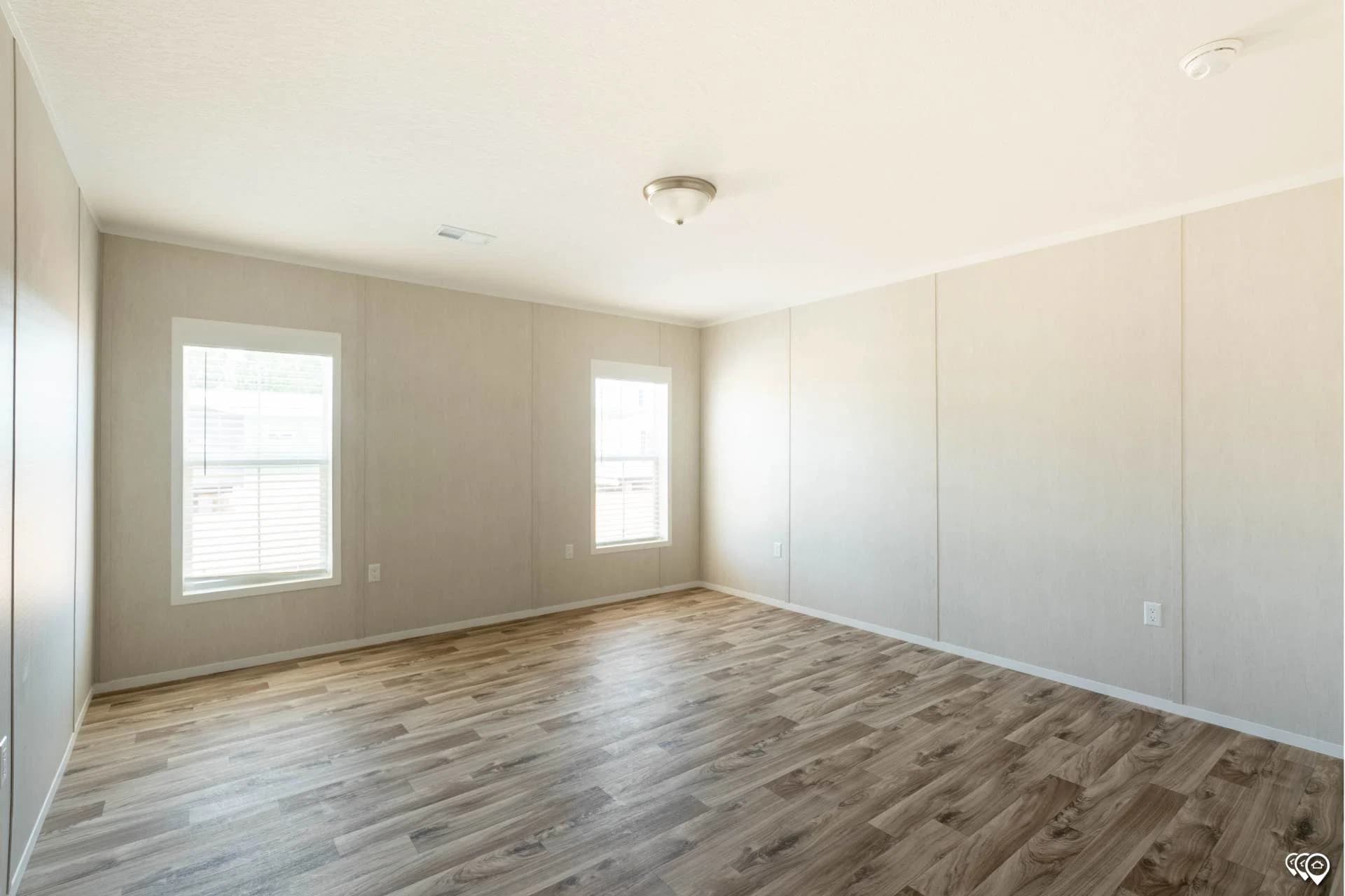 Arc3270-9002 interior home features