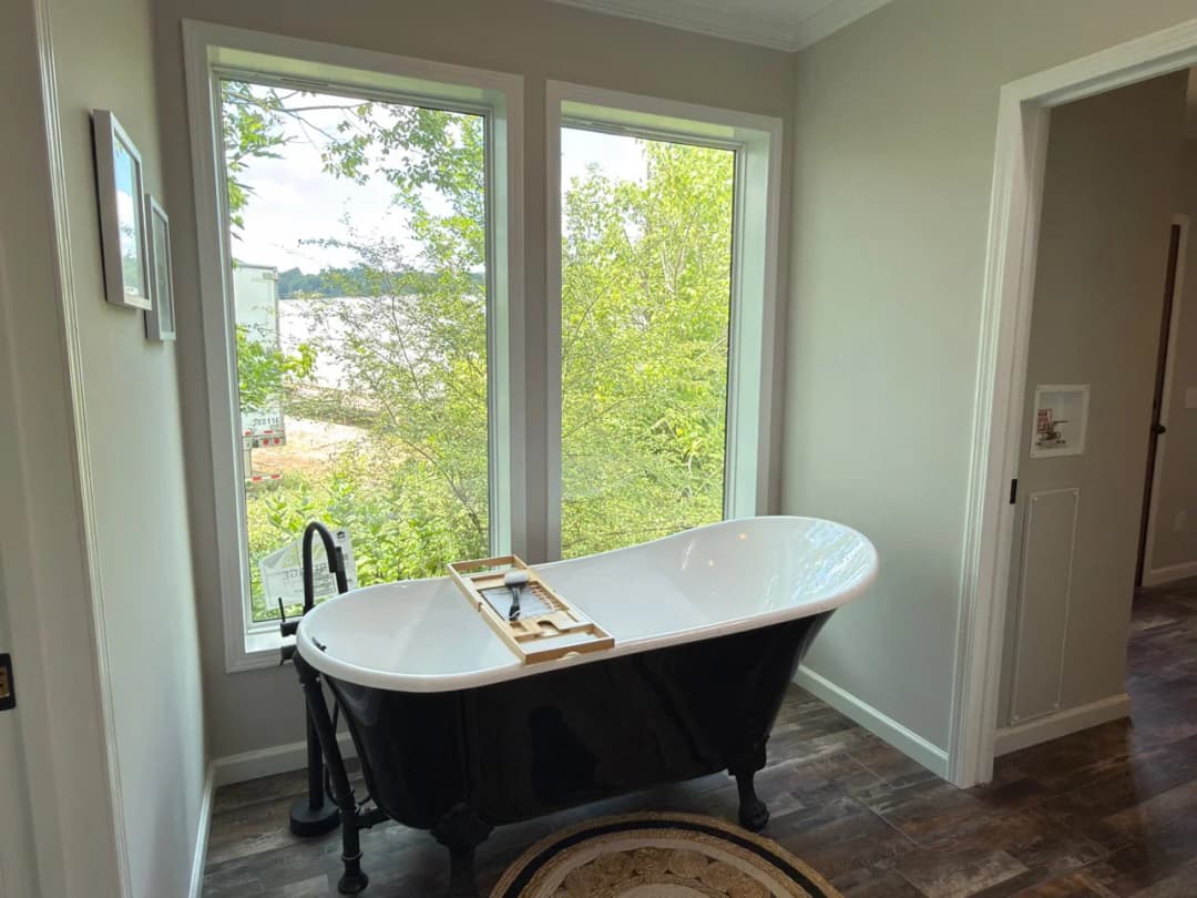 The woodside c bathroom home features